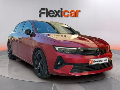 Usado Opel Astra Elegance 131 CV (96 kW) 2023 Granate Berlina