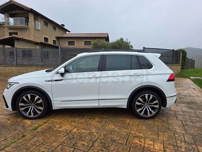 Käytetty VW Tiguan R-line 150 HP (110 kW) 2021 Valkoinen Katumaasturi