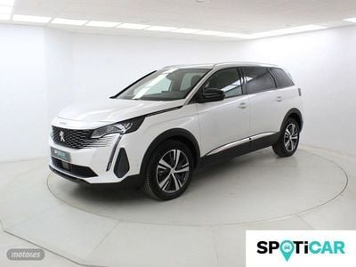 Blanco Usado 2023 Peugeot 5008 Allure Monovolumen | 33.890 €