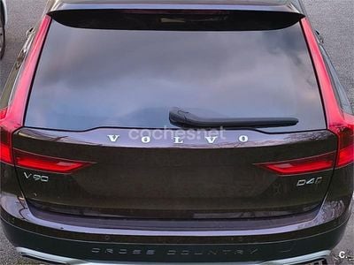 Usado Volvo V90 CC 190 CV (139 kW) 2019 Granate Familiar