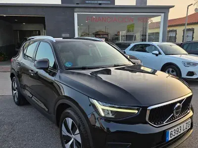 Usado Volvo XC40 Core 197 CV (144 kW) 2022 Negro SUV
