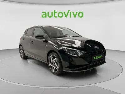 Usado Hyundai i20 100 CV (73 kW) 2024 Negro Utilitario