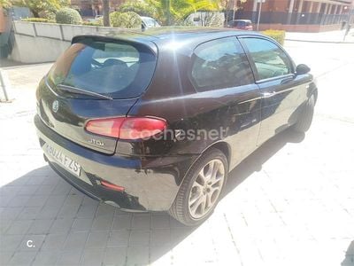 Usado Alfa Romeo 147 120 CV (88 kW) 2008 Negro Utilitario