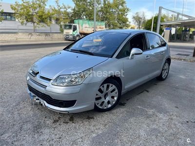 Gris / plata Usado 2006 Citroën C4 Exclusive Berlina | 2699 € (Buen precio)