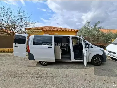 Używany Mercedes Vito Marco Polo 88 KM (64 kW) 2018 Biały Van
