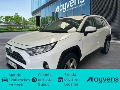 Usado Toyota RAV4 Advance 218 CV (160 kW) 2021 Blanco SUV