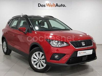 Usado Seat Arona Reference 95 CV (69 kW) 2021 Granate SUV