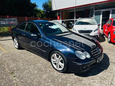Azul Usado 2005 Mercedes CLK320 Avantgarde Coupe | 9990 € (Caro)