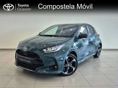 Usado Toyota Yaris Hybrid Style 116 CV (85 kW) 2025 Verde Berlina
