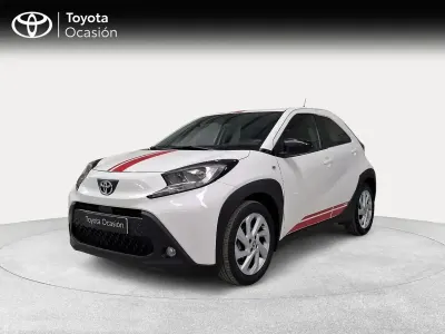 Begagnad Toyota Aygo X Play 72 HK (52 kW) 2022 Vit SUV