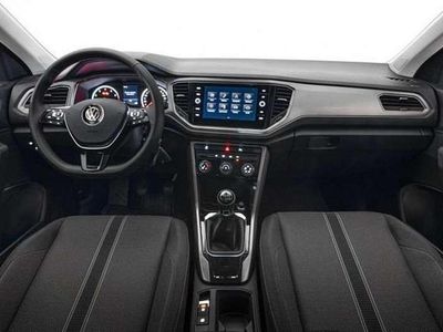 Usado VW T-Roc 110 CV (80 kW) 2023 Gris SUV