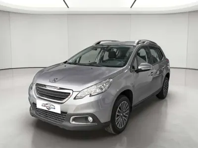 Usado Peugeot 2008 Active 82 CV (60 kW) 2015 Gris SUV