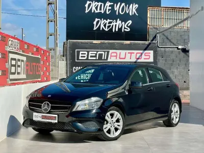Usado Mercedes A160 2015 Negro Utilitario