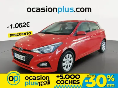 Käytetty Hyundai i20 75 HP (55 kW) 2018 Punainen