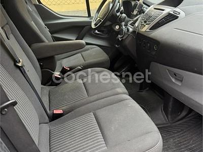 Usado Ford Tourneo Titanium 125 CV (91 kW) 2015 Beige Monovolumen