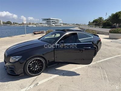 Usado Mercedes E220 194 CV (142 kW) 2018 Negro Coupe