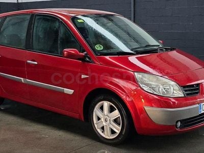 Usado Renault Scénic II 105 CV (77 kW) 2007 Granate Monovolumen