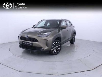 Używany Toyota Yaris Cross Active 116 KM (85 kW) 2022 Brązowy SUV