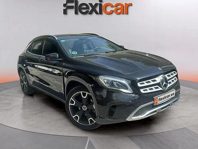 Usado Mercedes GLA200 136 CV (100 kW) 2019 Negro SUV