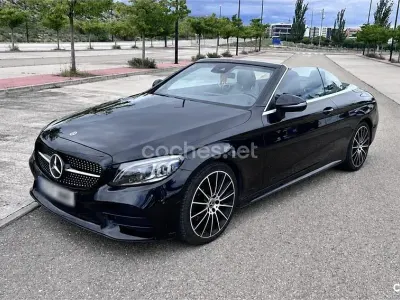 Usado Mercedes C220 194 CV (142 kW) 2020 Negro Descapotable