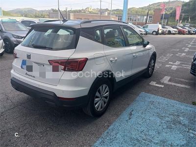 Używany Seat Arona Style 110 KM (80 kW) 2022 Biały SUV