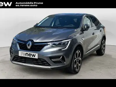 Usado Renault Arkana Intens 140 CV (102 kW) 2023 Gris SUV
