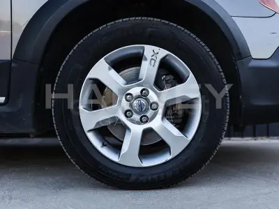 Usado Volvo XC70 Momentum 185 CV (136 kW) 2008 Marrón Familiar