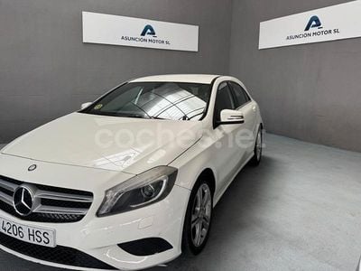 Blanco Usado 2013 Mercedes A180 AMG line Berlina | 13.799 € (Precio justo)