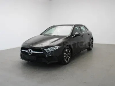 Usado Mercedes A180 116 CV (85 kW) 2020 Negro Berlina