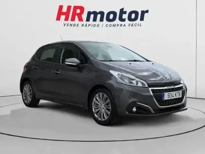 Usado Peugeot 208 Active 102 CV (75 kW) 2019 Gris Utilitario