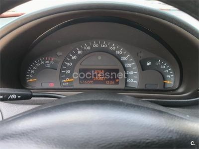 Mercedes C200