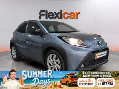 Usado Toyota Aygo 72 CV (52 kW) 2024 Azul