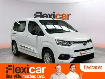 Usado Toyota Proace City City 102 CV (75 kW) 2024 Blanco Monovolumen