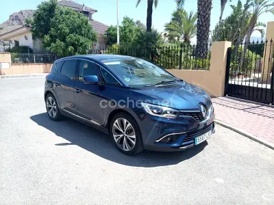 Usado Renault Scénic IV Zen 150 CV (110 kW) 2021 Azul Monovolumen