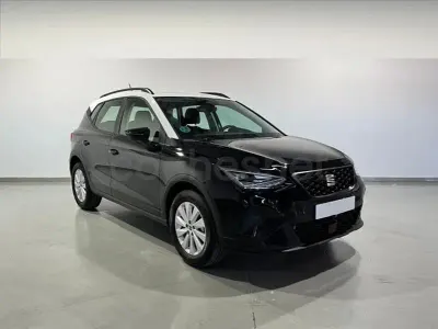 Usado Seat Arona Style 115 CV (84 kW) 2025 Blanco SUV