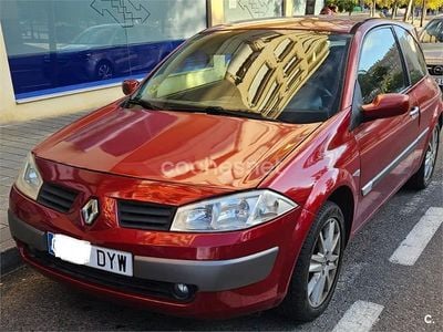 Granate Usado 2006 Renault Mégane II Dynamique Berlina | 3200 € (Precio justo)