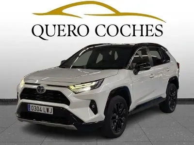 Käytetty Toyota RAV4 Hybrid Style 218 HP (160 kW) 2022 Valkoinen Katumaasturi