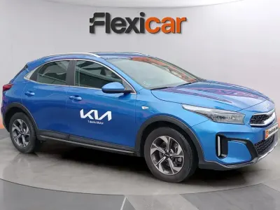 Usado Kia XCeed 140 CV (102 kW) 2024 Azul SUV