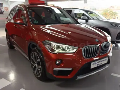 Usado BMW X1 Comfort Edition 190 CV (139 kW) 2017 Rojo SUV
