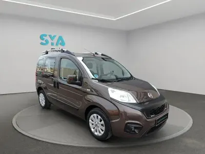 Używany Fiat Qubo Lounge 80 KM (58 kW) 2019 Brązowy Minivan