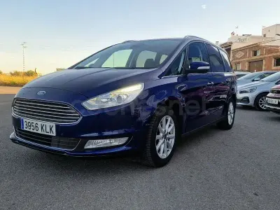 Usado Ford Galaxy Titanium 150 CV (110 kW) 2018 Azul Monovolumen