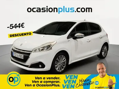 Usado Peugeot 208 Style 82 CV (60 kW) 2017 Blanco Utilitario