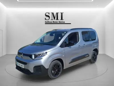 Usado Citroën Berlingo 102 CV (75 kW) 2024 Gris Monovolumen