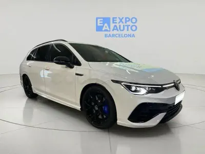 Usado VW Golf VIII R 320 CV (235 kW) 2023 Blanco Familiar