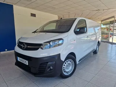 Usado Opel Vivaro 102 CV (75 kW) 2022 Blanco Monovolumen