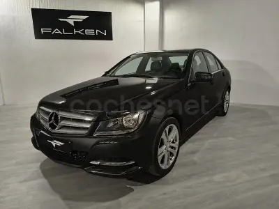 Usado Mercedes C200 Avantgarde 136 CV (100 kW) 2012 Negro Berlina