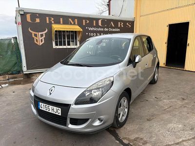 Usado Renault Scénic III Business 110 CV (80 kW) 2012 Gris / plata Monovolumen