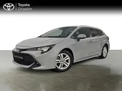 Usado Toyota Corolla Active 122 CV (89 kW) 2022 Gris / plata Familiar