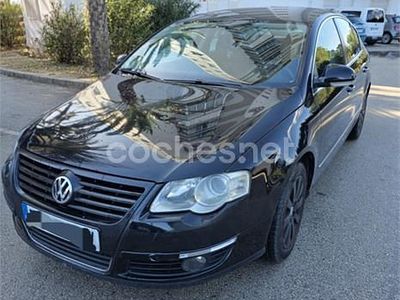 Usado VW Passat Trendline 140 CV (102 kW) 2008 Negro Berlina