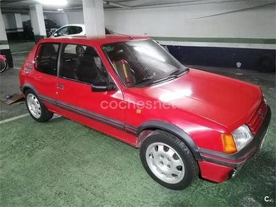 Usado Peugeot 205 GTi 122 CV (89 kW) 1990 Rojo Berlina